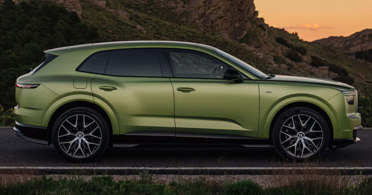 Bentley Torcal debuts – brand’s first BEV with up to 888 PS/1,350 Nm, 600 km WLTP; up to 400 kW DC charging