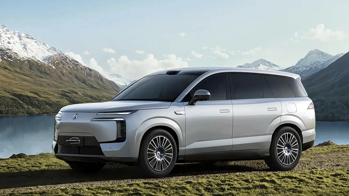 Электрический кроссовер Denza N8L