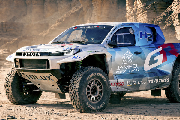 Водородный прототип Toyota DKR GR FC Hilux