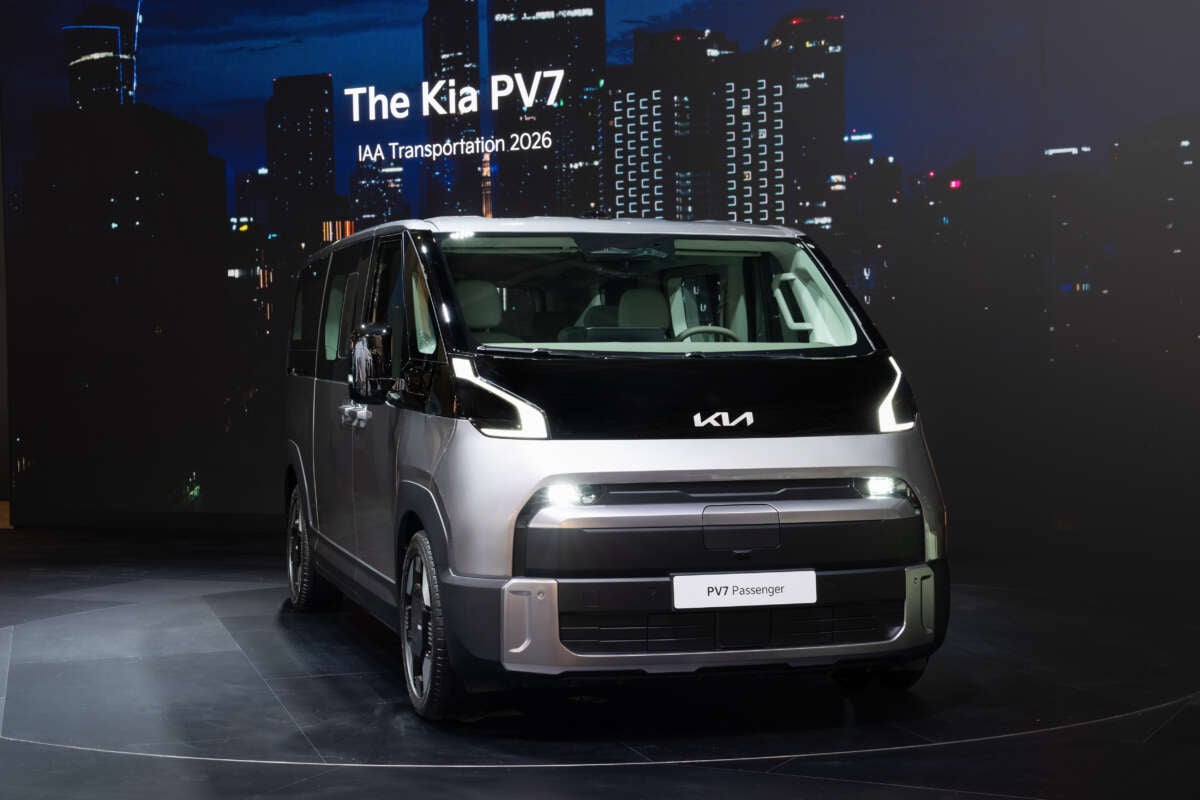 2027 Kia PV7 Passenger debut-1