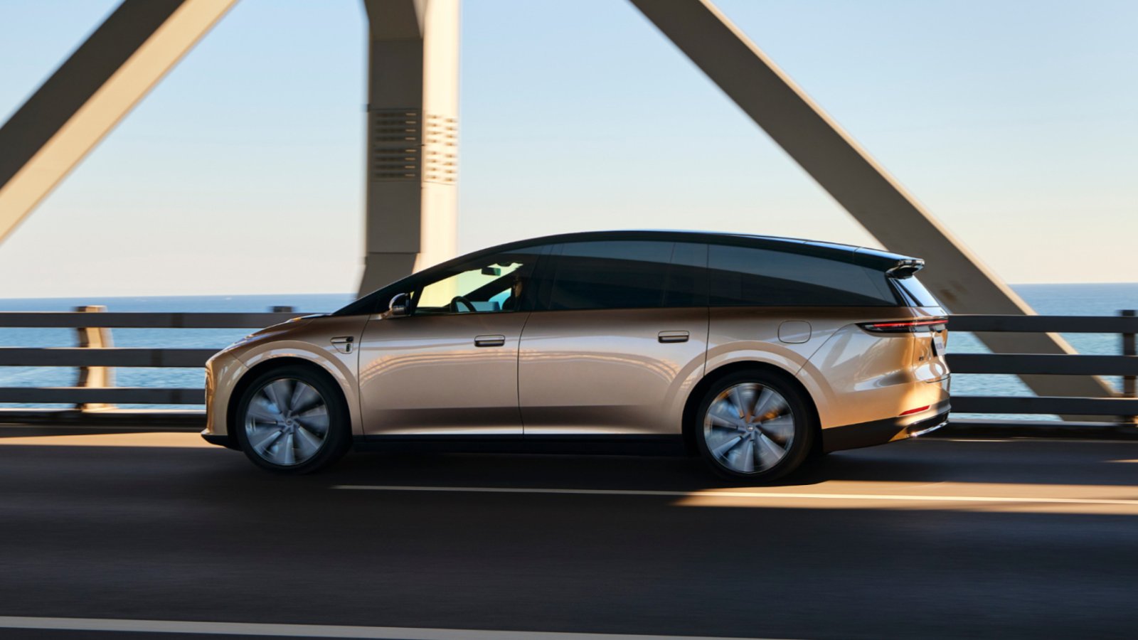 Электрический кроссовер Li Auto i9
