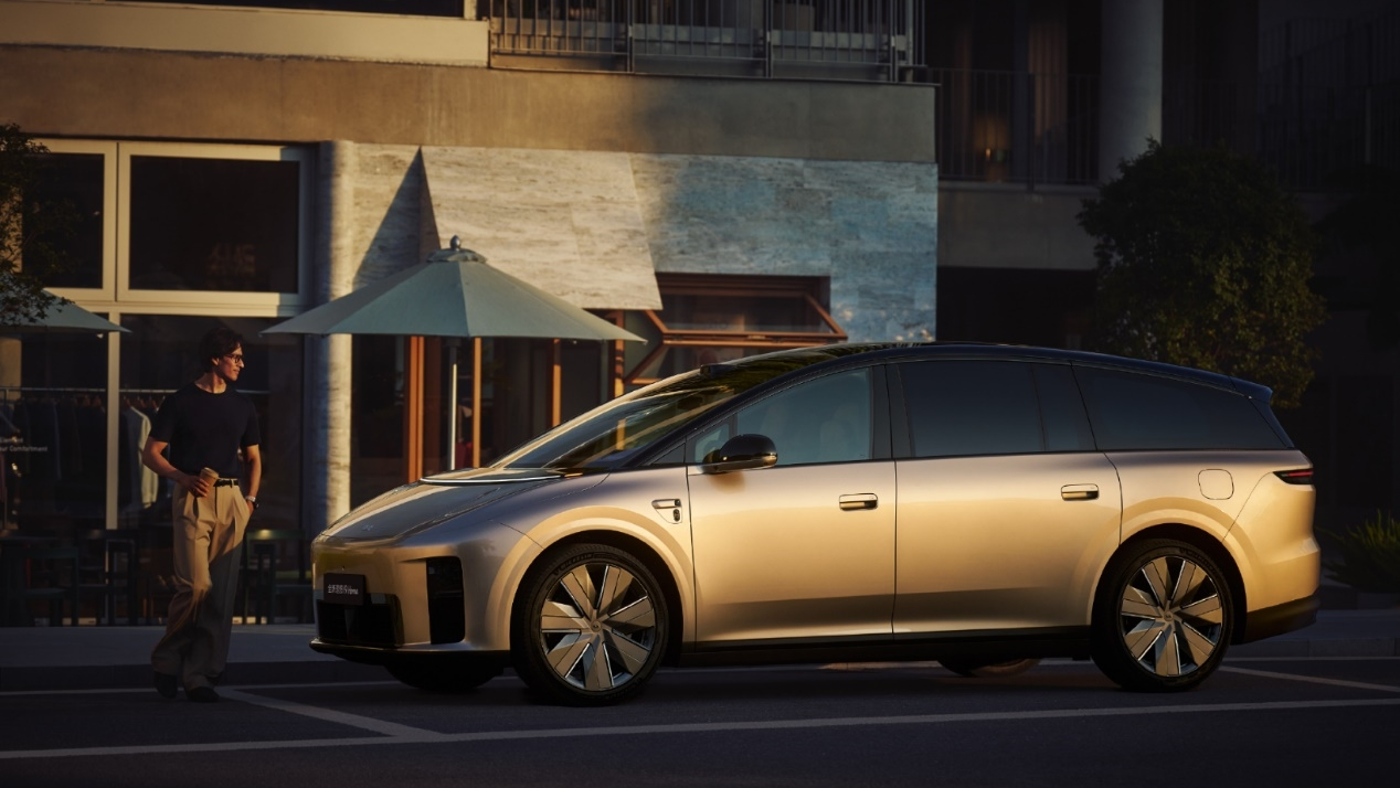 Электрический кроссовер Li Auto i9