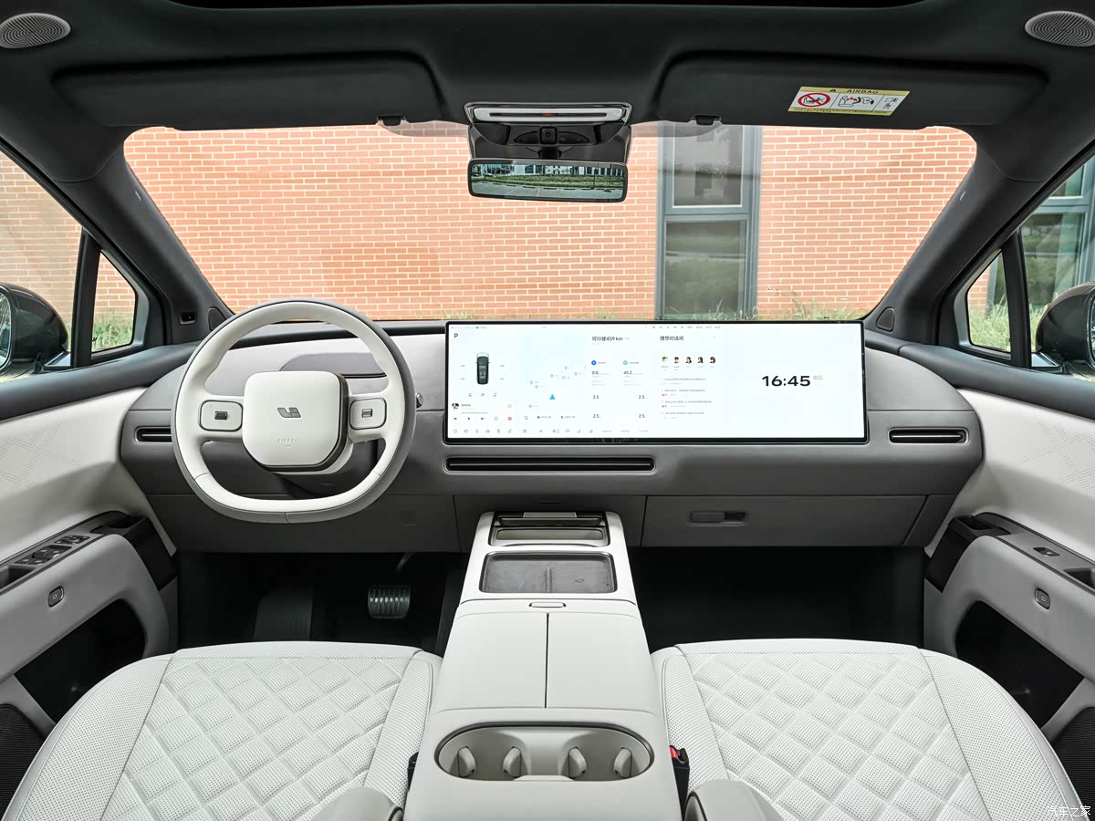 Электрический кроссовер Li Auto i9