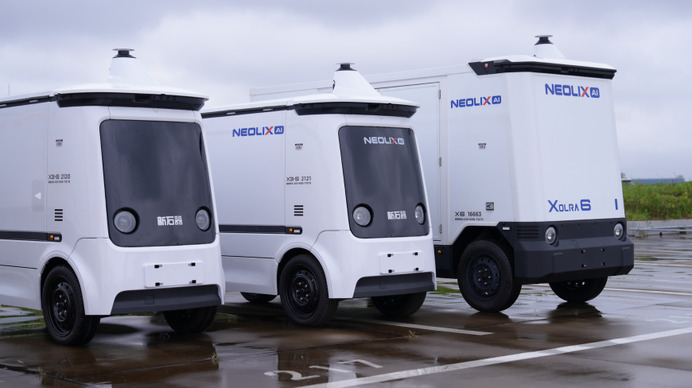 Автономный доставочный автомобиль Neolix