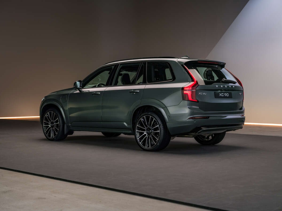 2027-Volvo-XC90-2